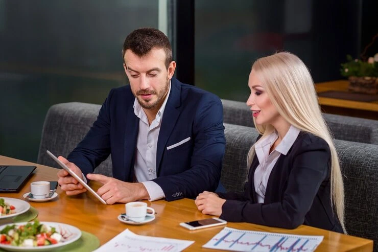 Exclusive and Semi-Exclusive Lead Allocation