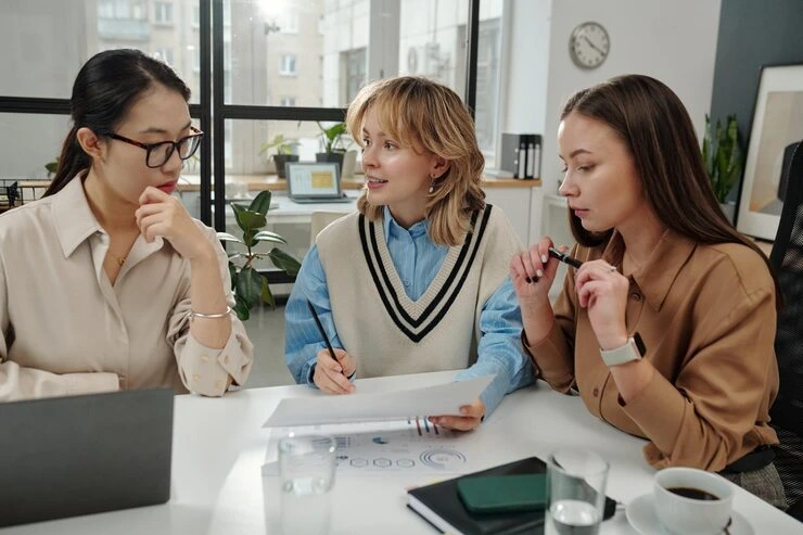 Why Work with Pre-Qualified Life Insurance Leads for UK Advisors